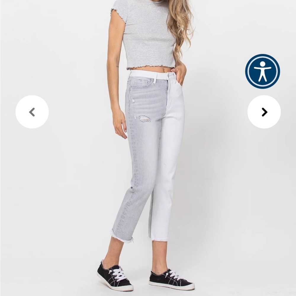 Flying Monkey NWT Gray and white Jeans size 26